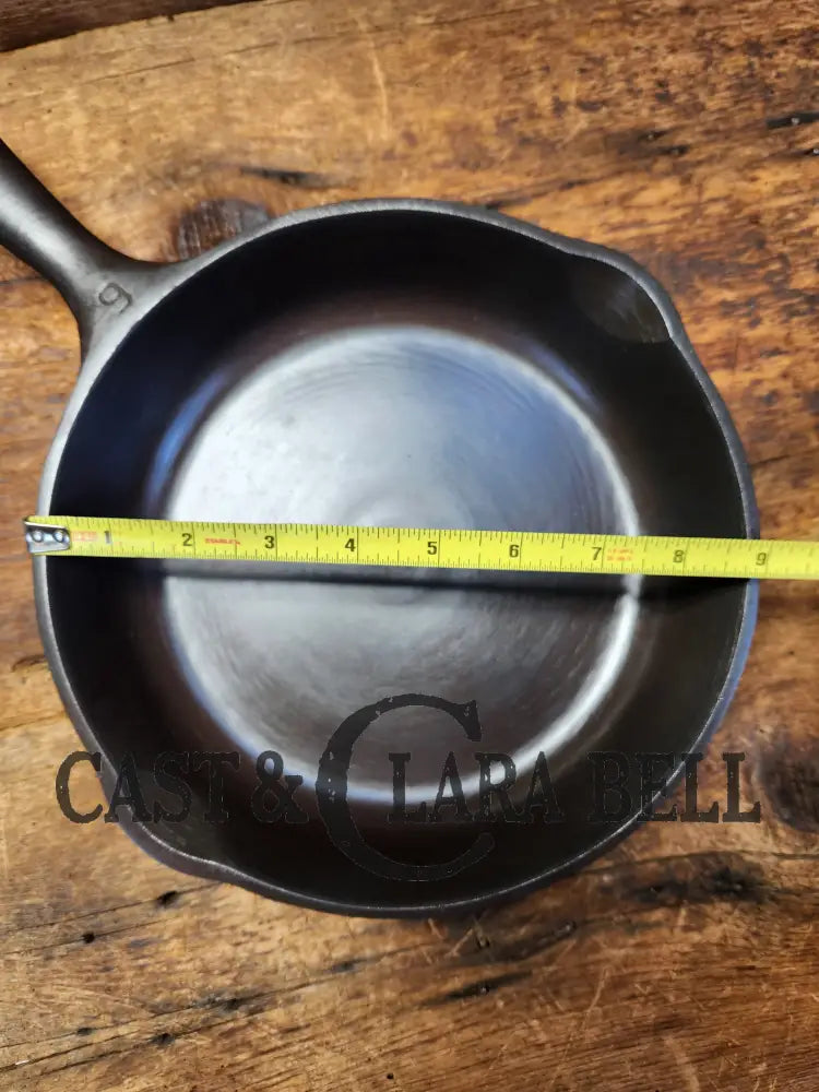 Beautiful Swirls! 1930βS Wagner Unmarked #6 Cast Iron Sautee Skillet. Skillet