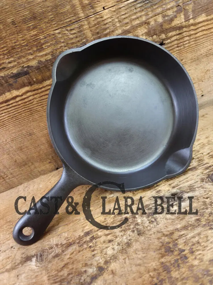 Beautifully unique Griswold’s Good Health #3 ’Egg’ Skillet 653.