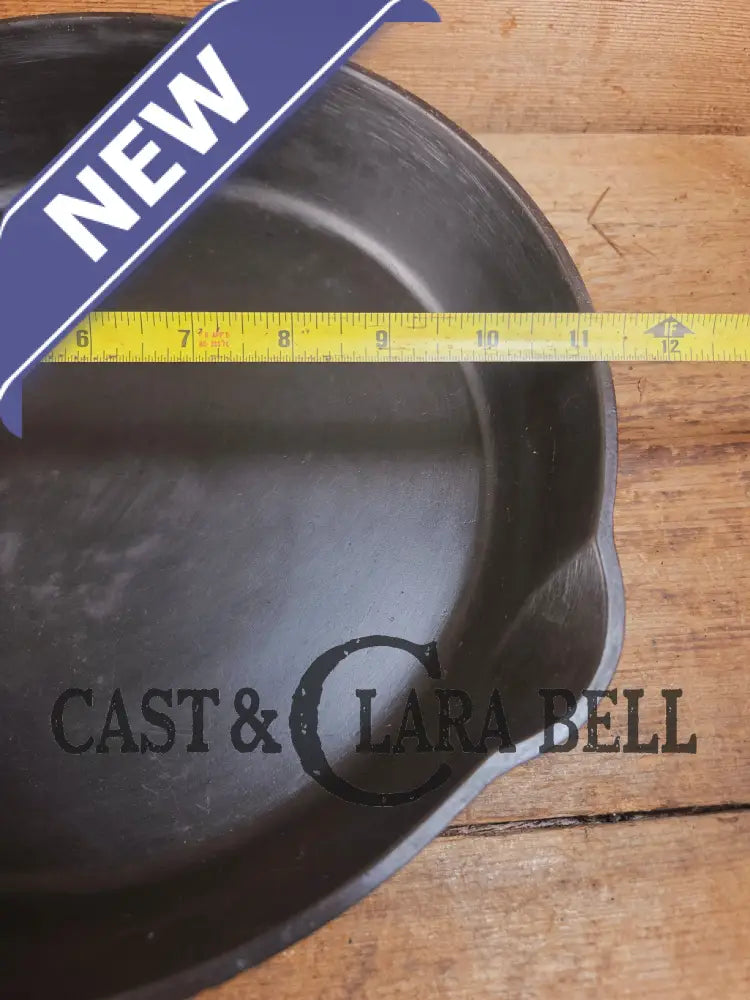 Beauty! 1930βs Griswold #9 Skillet with Large Block Logo and Smooth Bottom 710 Skillet