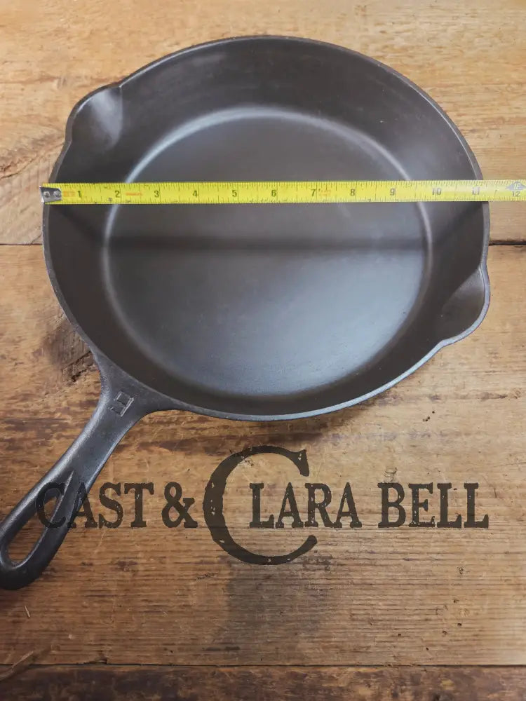 Beauty! 1930’s Griswold #9 Skillet with Large Block Logo and Smooth Bottom 710 Skillet