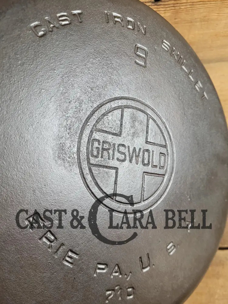 Beauty! 1930βS Griswold #9 Skillet With Large Block Logo And Smooth Bottom 710.