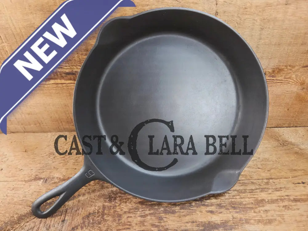 Beauty! 1930βs Griswold #9 Skillet with Large Block Logo and Smooth Bottom 710 Skillet