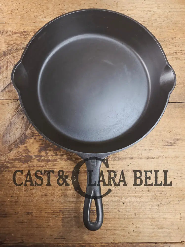 Beauty! 1930’s Griswold #9 Skillet with Large Block Logo and Smooth Bottom 710 Skillet