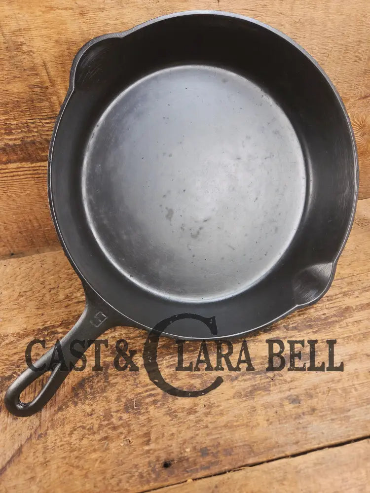 Beauty! 1930’s Griswold #9 Skillet with Large Block Logo and Smooth Bottom 710 Skillet
