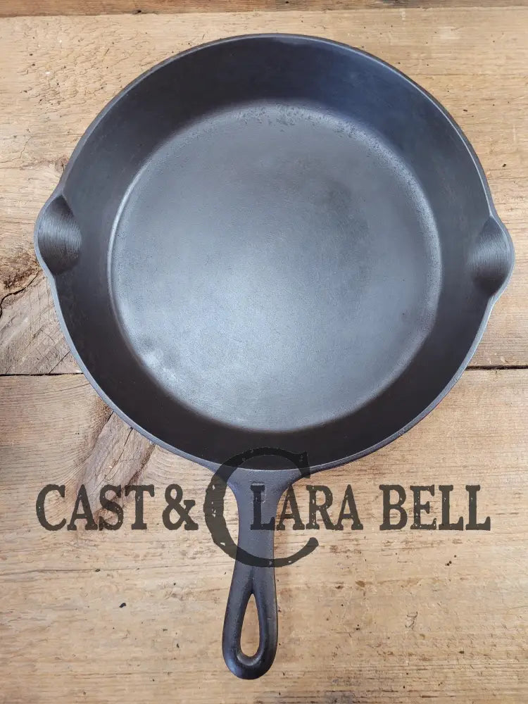 Beauty! 1930βS Griswold #9 Skillet With Large Block Logo And Smooth Bottom 710.