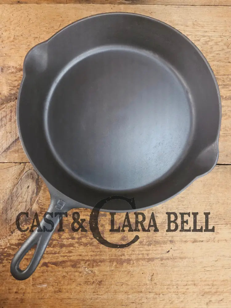 Beauty! 1930’s Griswold #9 Skillet with Large Block Logo and Smooth Bottom 710 Skillet