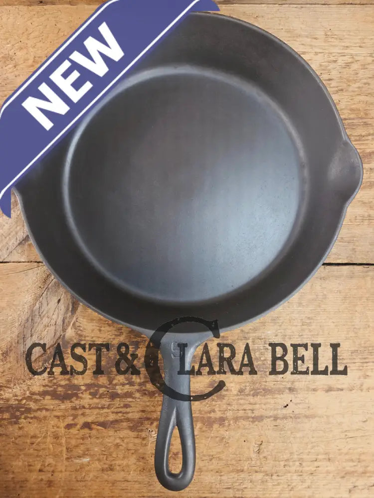 Beauty! 1930βs Griswold #9 Skillet with Large Block Logo and Smooth Bottom 710 Skillet