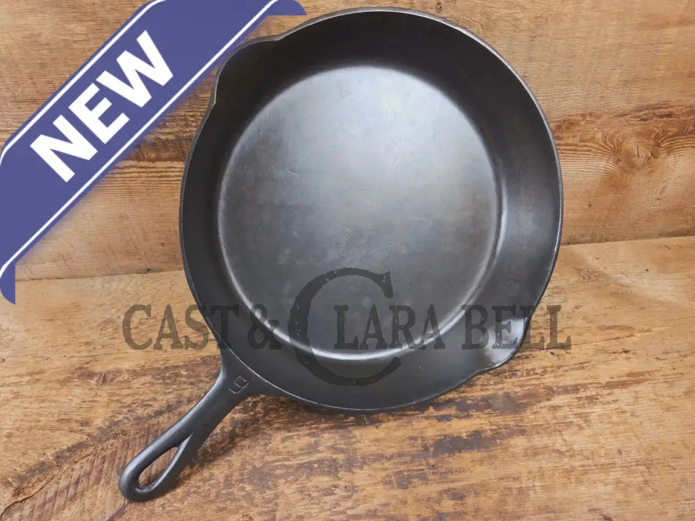 Beauty! 1930’s Griswold #9 Skillet with Large Block Logo and Smooth Bottom 710 F - Skillet