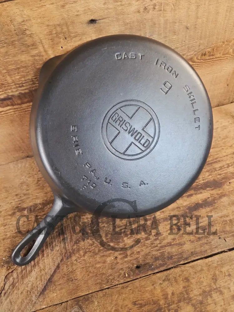 Beauty! 1930’s Griswold #9 Skillet with Large Block Logo and Smooth Bottom 710 F - Skillet