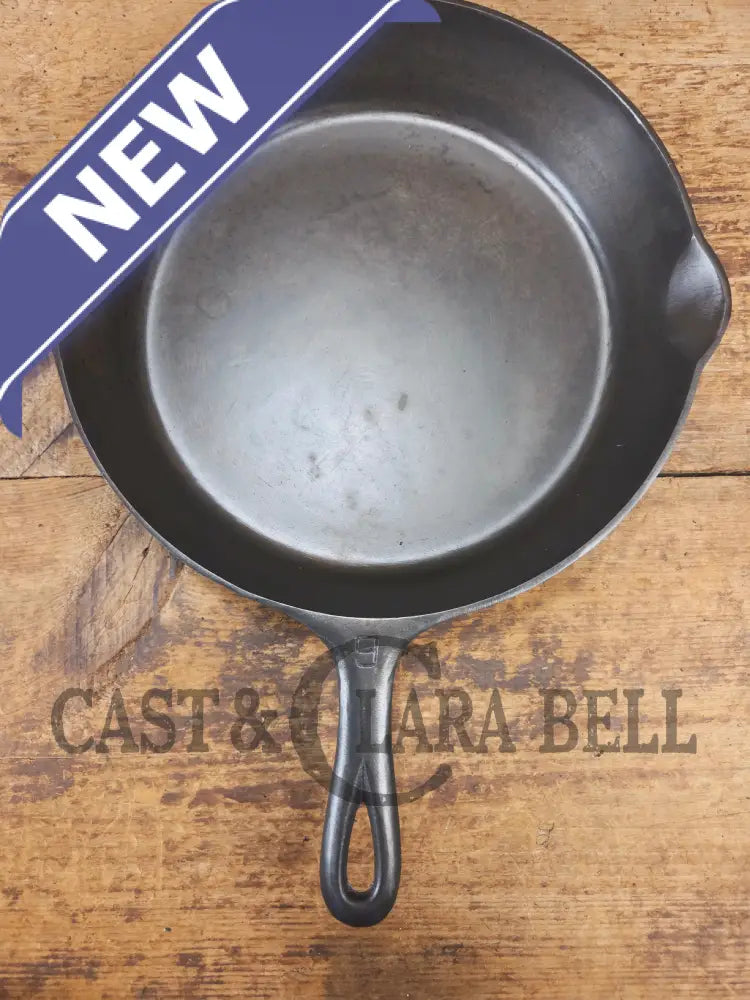 Beauty! 1930’s Griswold #9 Skillet with Large Block Logo and Smooth Bottom 710 F - Skillet