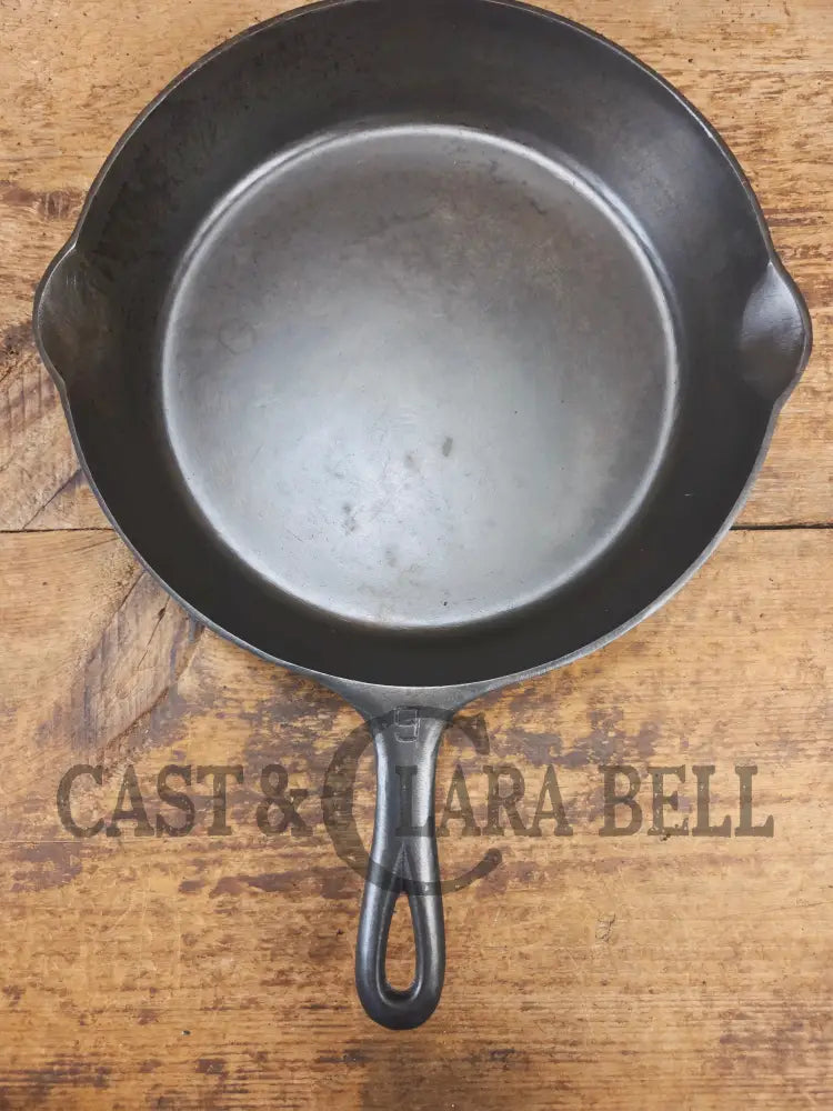 Beauty! 1930’s Griswold #9 Skillet with Large Block Logo and Smooth Bottom 710 F - Skillet