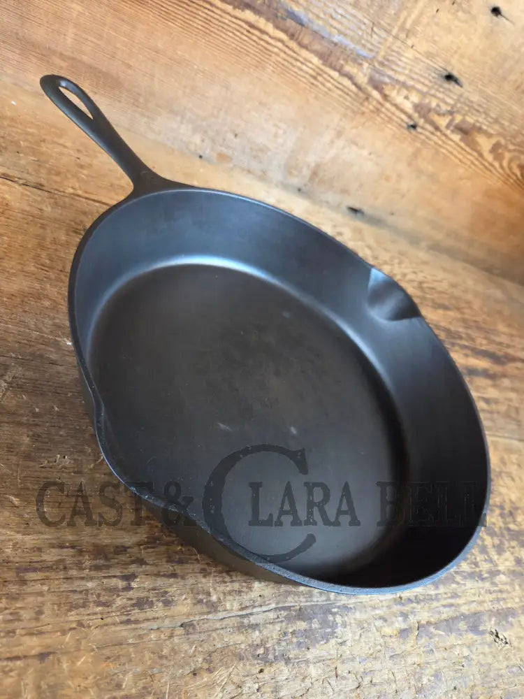 Beauty! 1930’s Griswold #9 Skillet with Large Block Logo and Smooth Bottom 710 S - Skillet