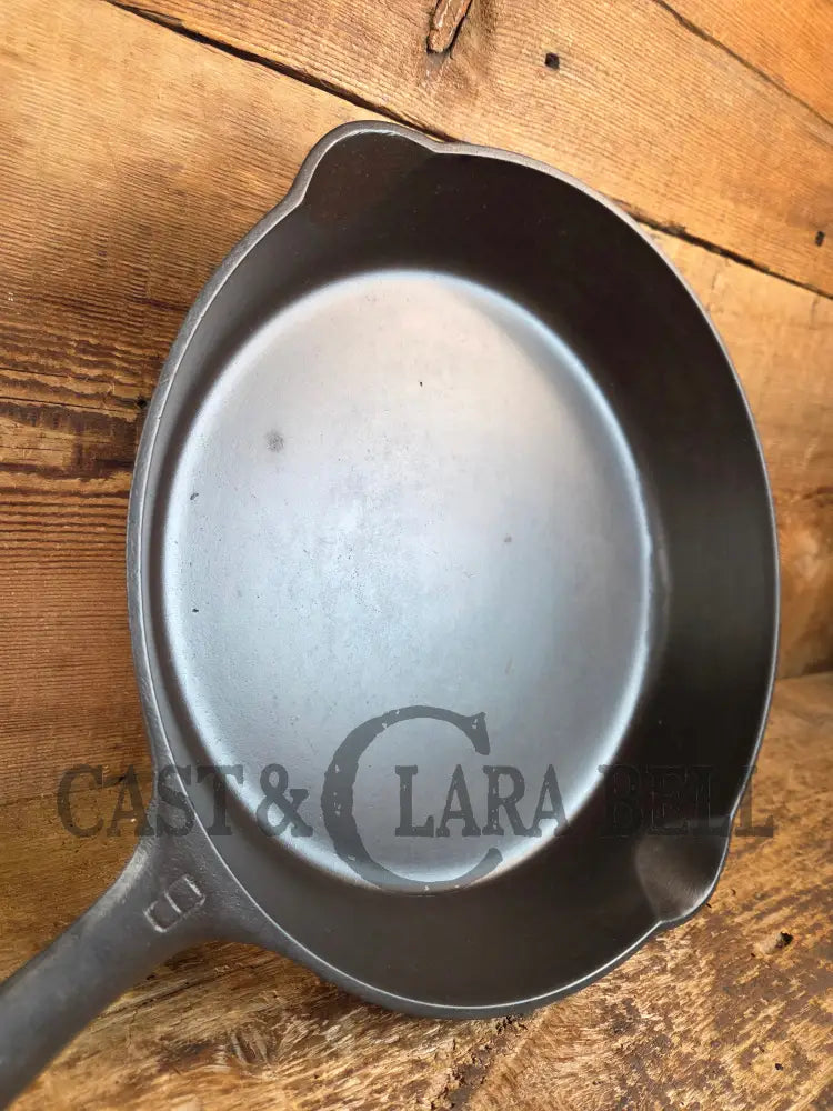 Beauty! 1930’s Griswold #9 Skillet with Large Block Logo and Smooth Bottom 710 S - Skillet