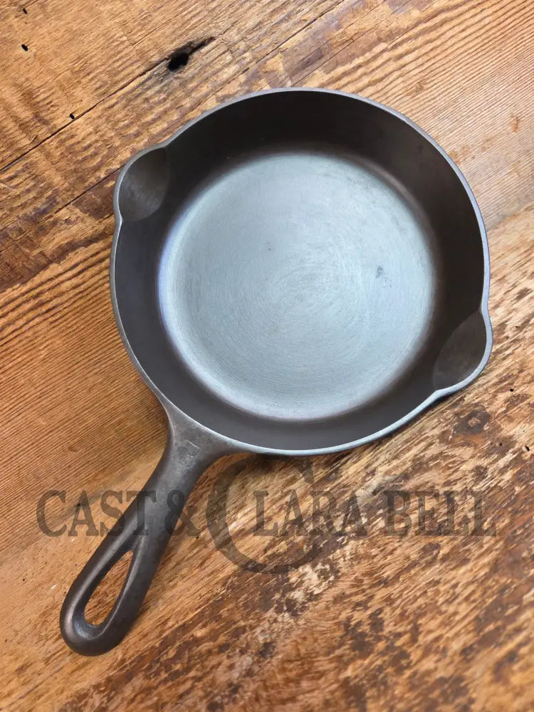 Best seller! 1930βs Griswold #3 Cast Iron Egg Skillet with Small Block Logo 709 C - Skillet