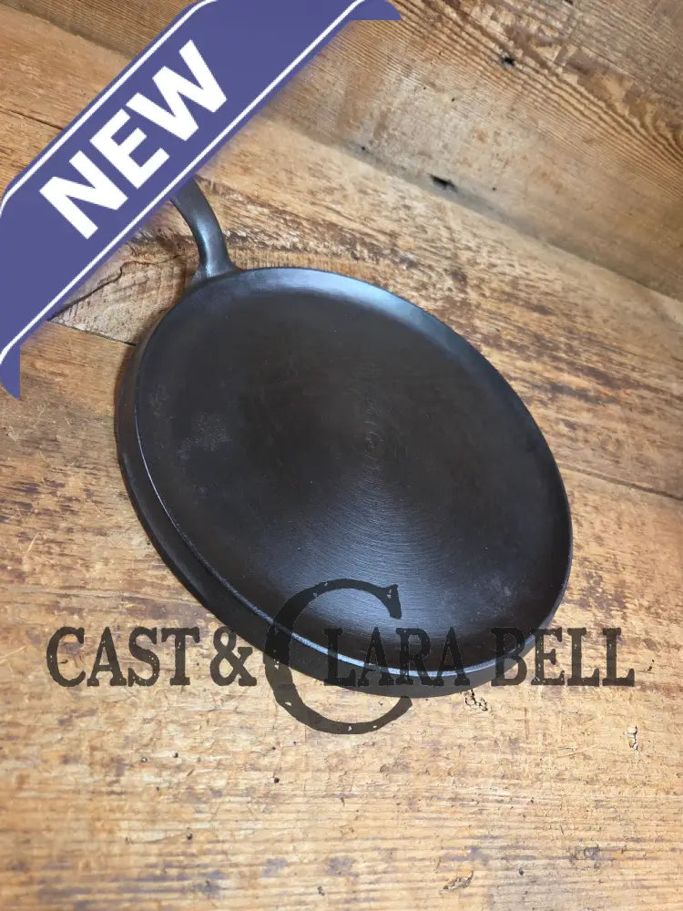BEST Seller! 1930’s Wagner #9 Round Griddle Stylized Logo 1109 D. Perfect for grilled cheese omelettes and flat iron