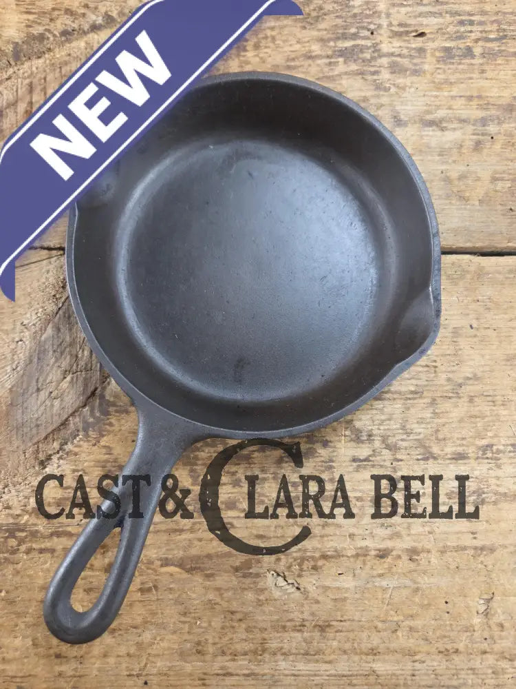 Best Seller! 1930βs Wagner Ware #3 Cast Iron Egg Skillet with Stylized Logo and Smooth Bottom 1053 C Skillet