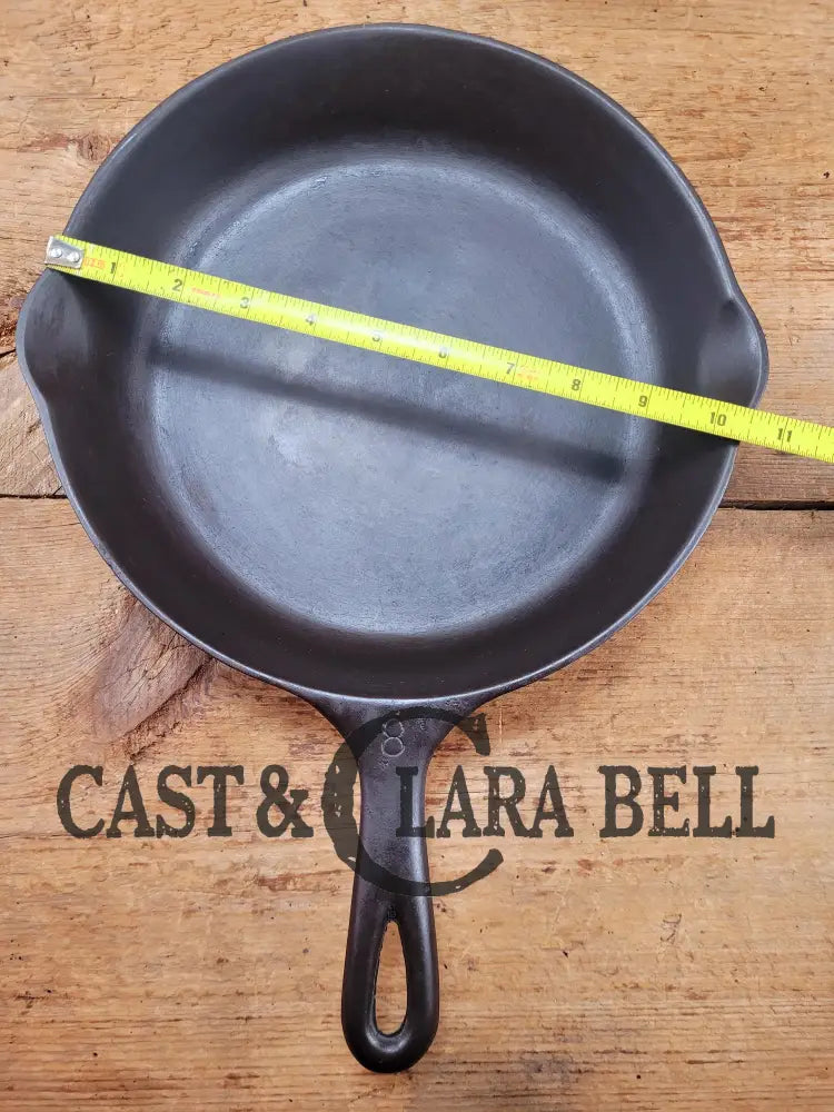 Best Seller! 1930βs Wagner Ware Sidney -O- #8 Skillet with Smooth Bottom 1058. Restored and Ready to Use! Skillet