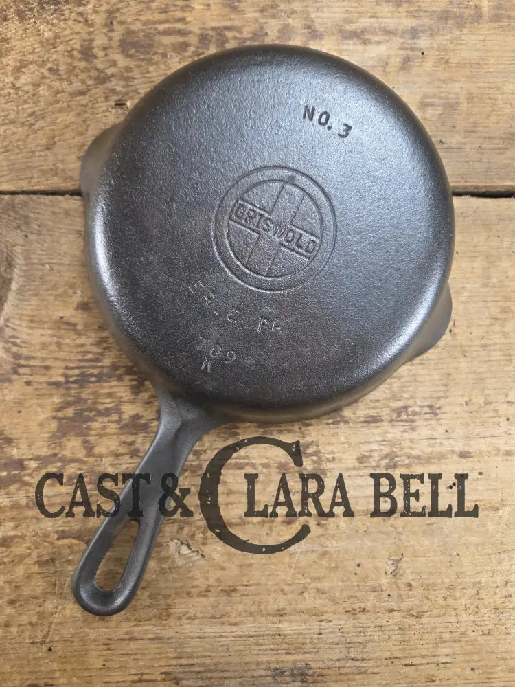Best Seller! 1940βs Griswold No. 3 Cast Iron Egg Skillet 709 K. Perfect cooking for one! Skillet