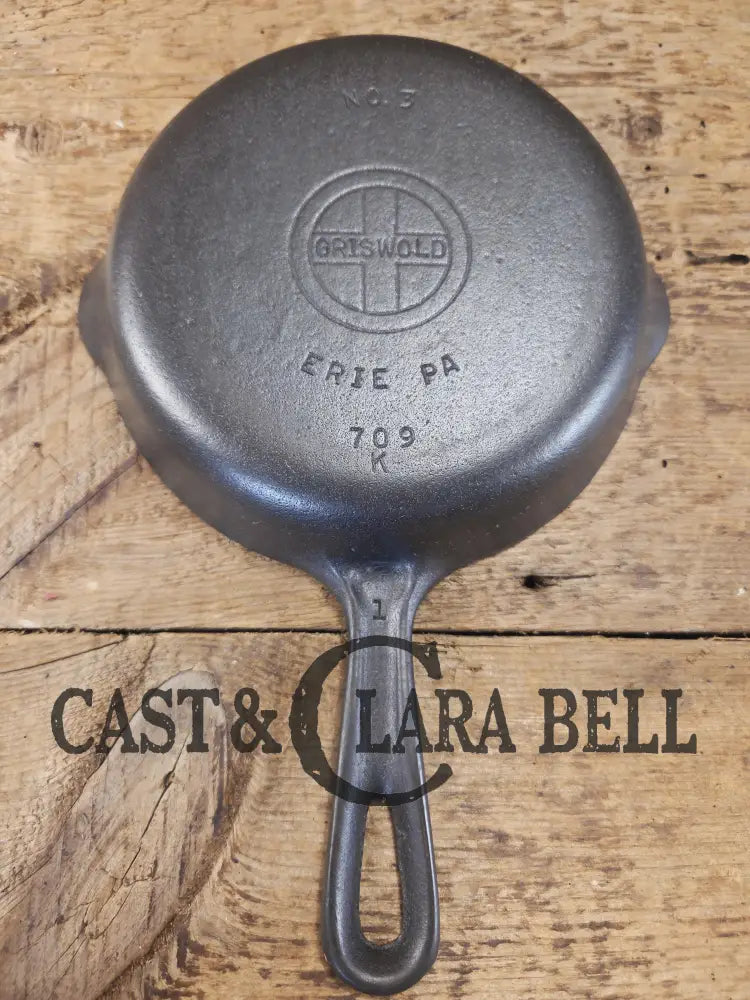 Best Seller! 1940’s Griswold No. 3 Cast Iron Egg Skillet with Grooved Handle 709 K Skillet