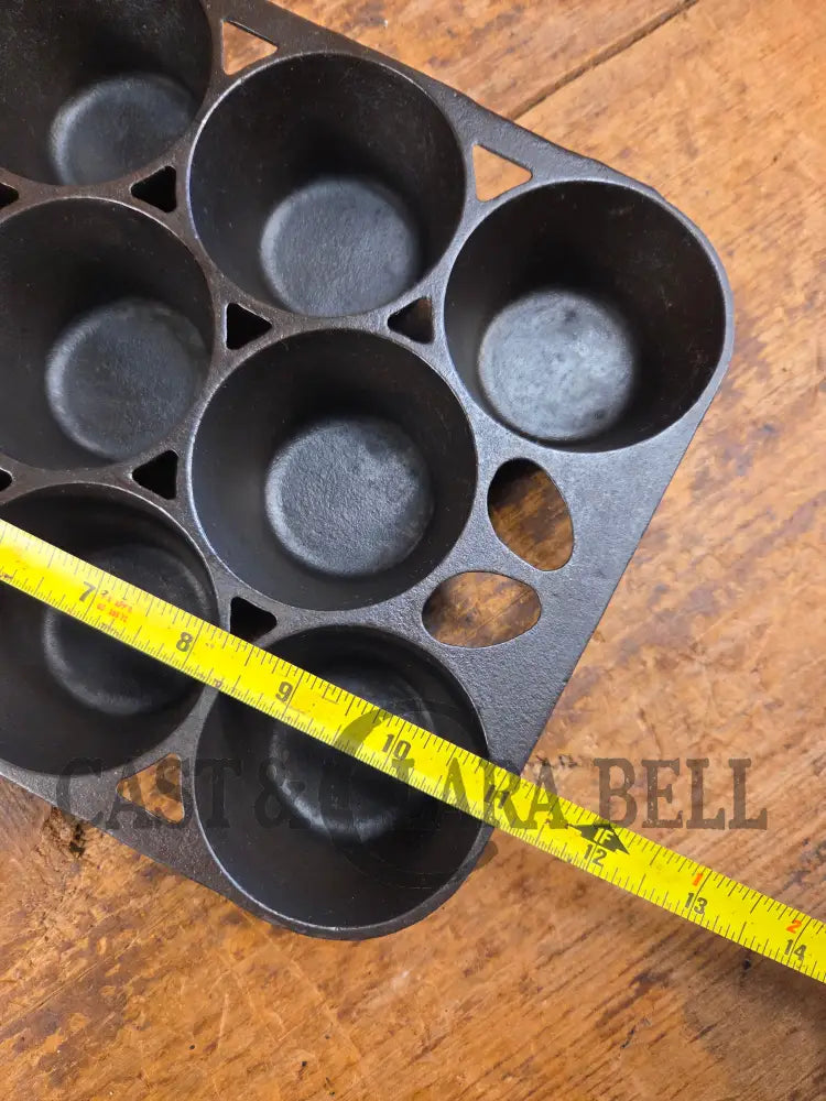 Best Seller! Lovely Griswold No. 10 Popover Pan 949. Open frame design is ready to make the best brownies muffins or