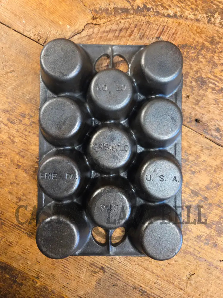 Best Seller! Lovely Griswold No. 10 Popover Pan 949. Open frame design is ready to make the best brownies muffins or