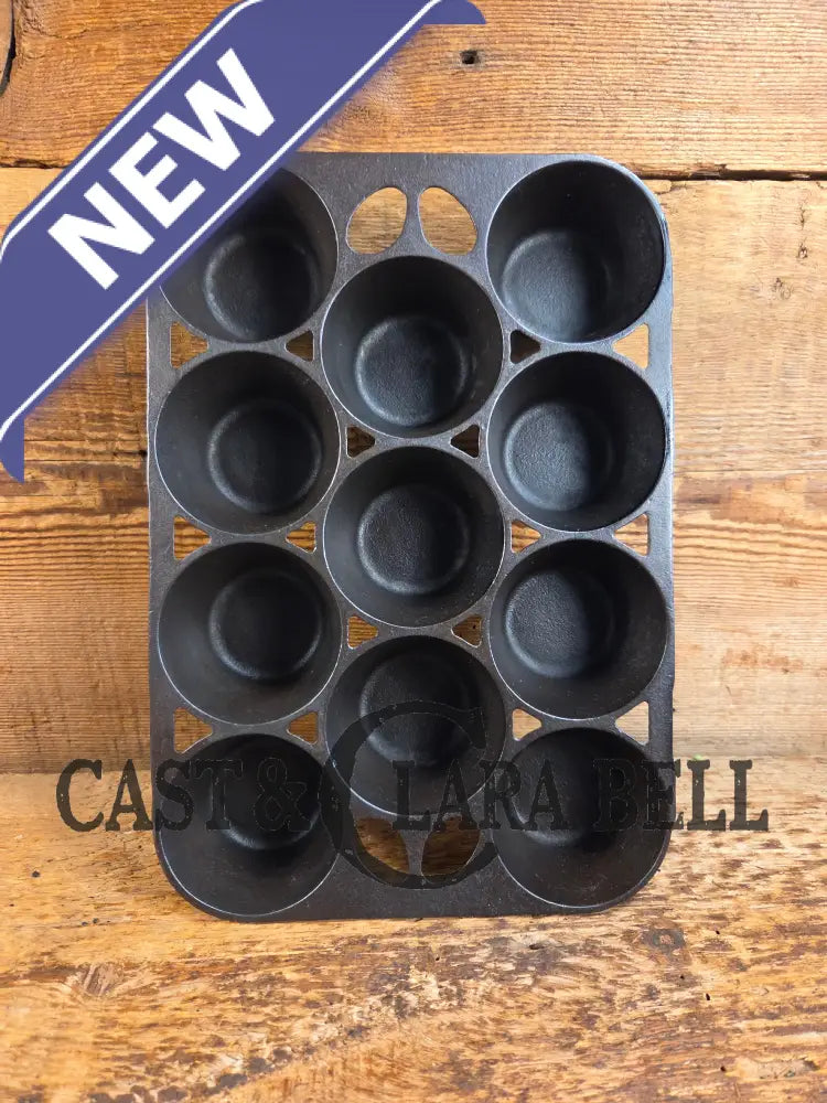 Best Seller! Lovely Griswold No. 10 Popover Pan 949. Open frame design is ready to make the best brownies muffins or