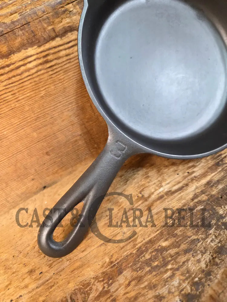 Best selling Egg Skillet! 1930’s Griswold #3 Skillet with Large Block Logo 709 - Skillet