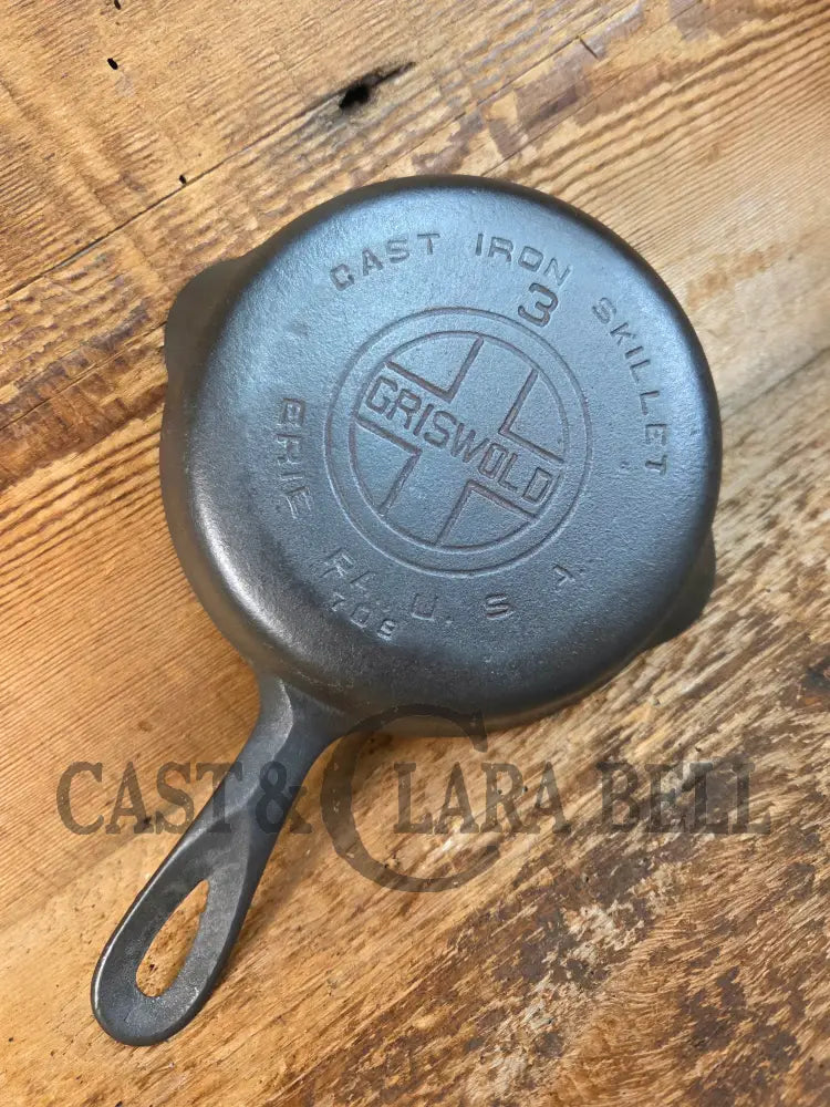 Best selling Egg Skillet! 1930’s Griswold #3 Skillet with Large Block Logo 709 - Skillet