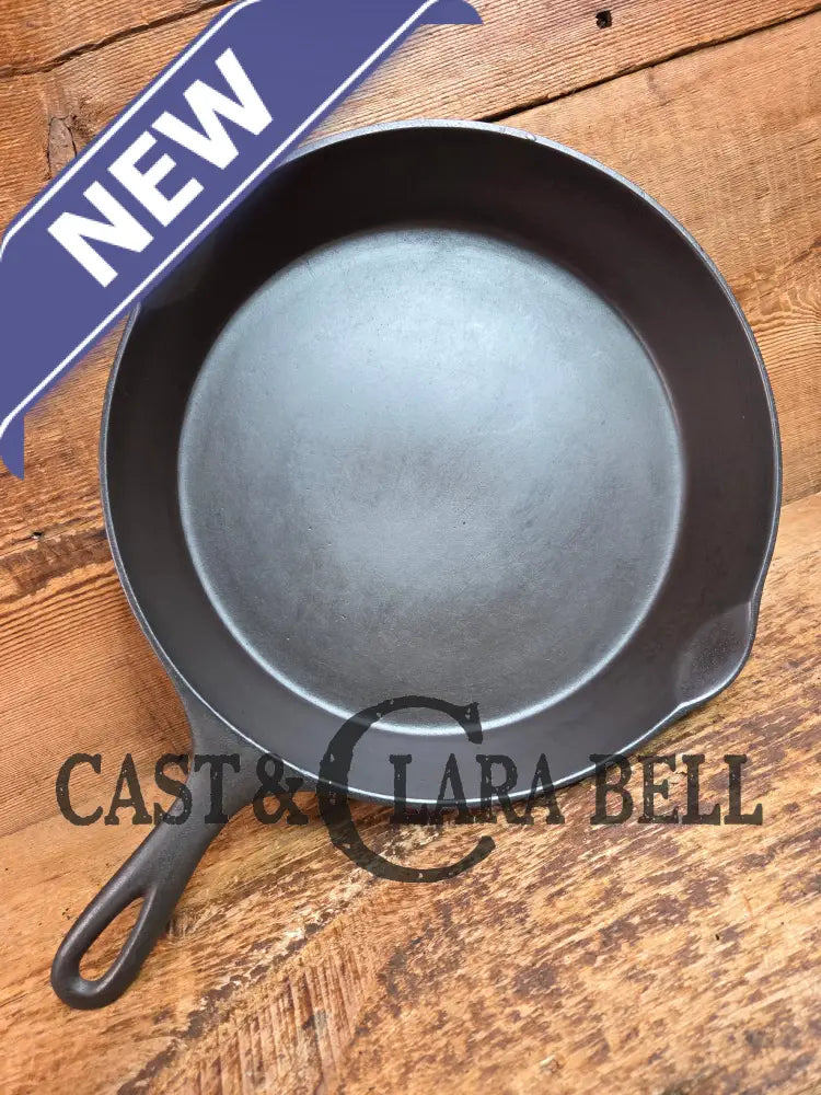 Big 1920’s era Wagner Ware #10 Cast Iron Skillet with Stylized Logo AND heat ring 10 B - Skillet