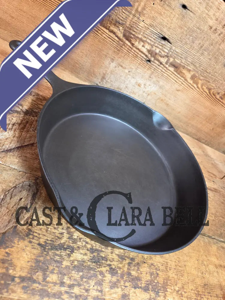 Big 1920’s era Wagner Ware #10 Cast Iron Skillet with Stylized Logo AND heat ring 10 B - Skillet