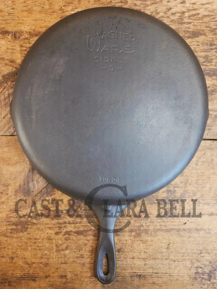Big 1930’s Wagner Ware #10 Cast Iron Skillet with Stylized Logo 1060 H. Great Bacon skillet! - Skillet