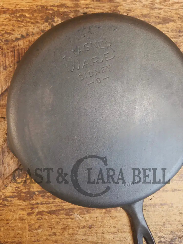 Big 1930’s Wagner Ware #10 Cast Iron Skillet with Stylized Logo 1060 H. Great Bacon skillet! - Skillet