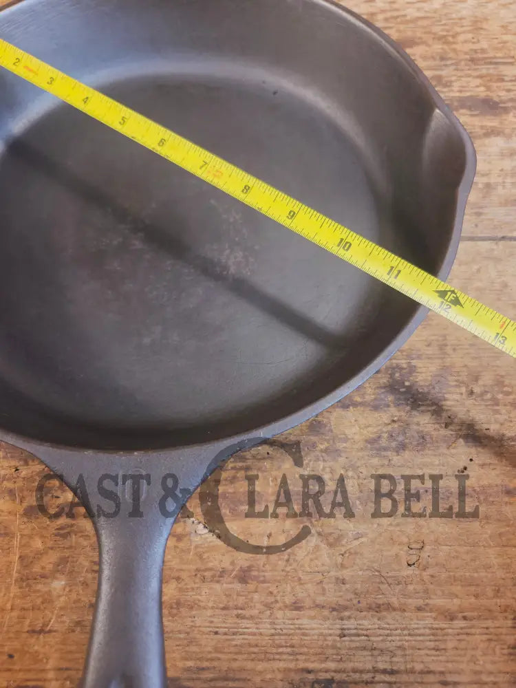 Big 1930’s Wagner Ware #10 Cast Iron Skillet with Stylized Logo 1060 H. Great Bacon skillet! - Skillet