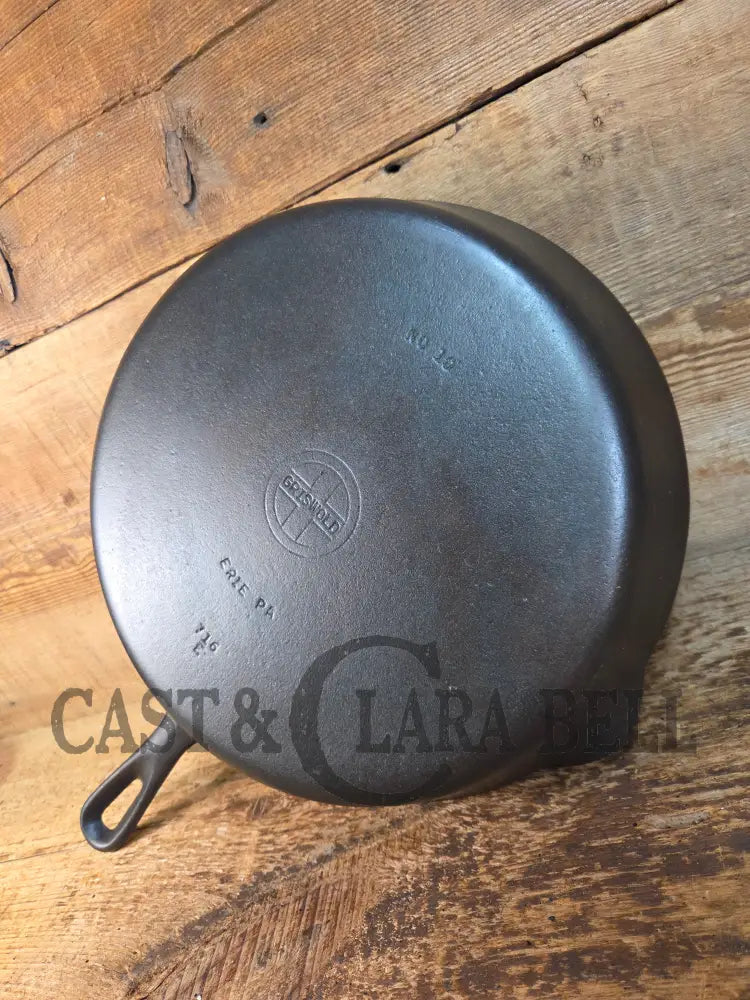 Big 1940’s Griswold #10 Skillet with Small Block Logo and Heat Ring 716 E. Fantastic every day pan Getting harder to