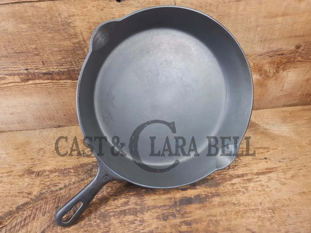 Big 1940’s Griswold #10 Skillet with Small Block Logo 716 E. Fantastic every day pan Getting harder to find these! SC24
