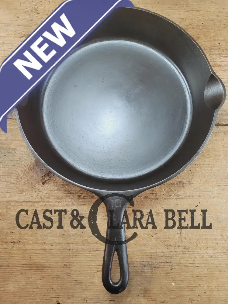 Big 1940’s Griswold #10 Skillet with Small Block Logo and Heat Ring 716 A. Fantastic every day pan Getting harder to