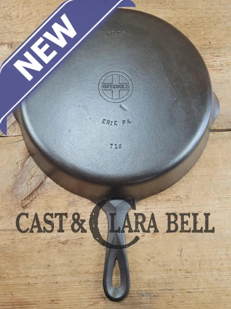 Big 1940’s Griswold #10 Skillet with Small Block Logo and Heat Ring 716 A. Fantastic every day pan Getting harder to
