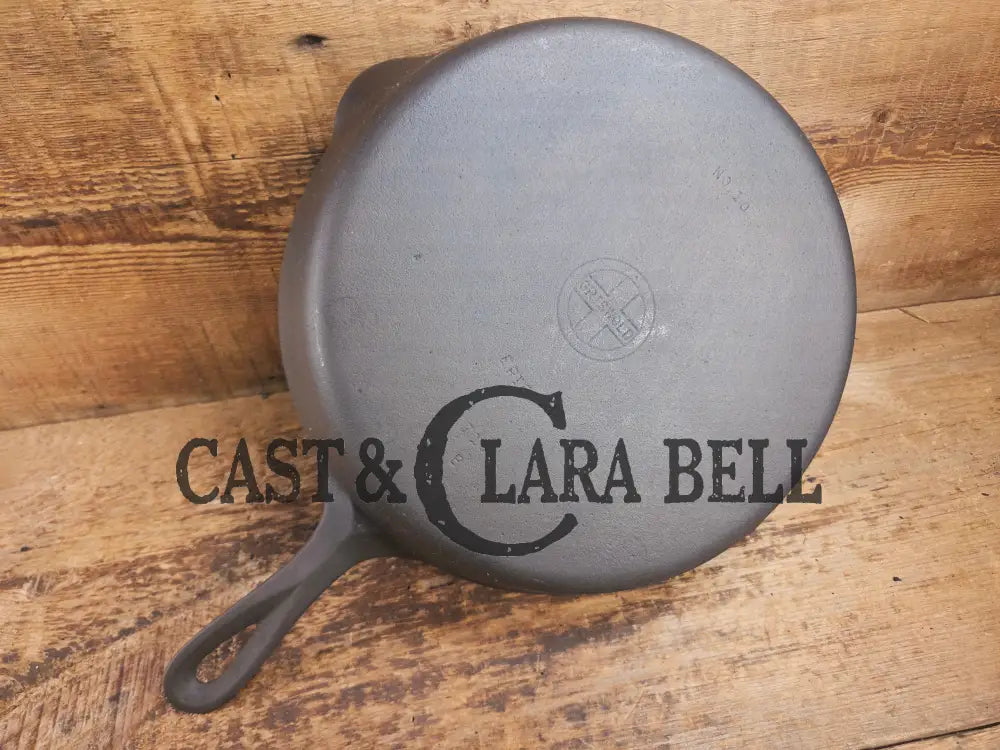 Big 1940βs Griswold #10 Skillet with Small Block Logo and Heat Ring 716 B. Fantastic every day pan Getting harder to