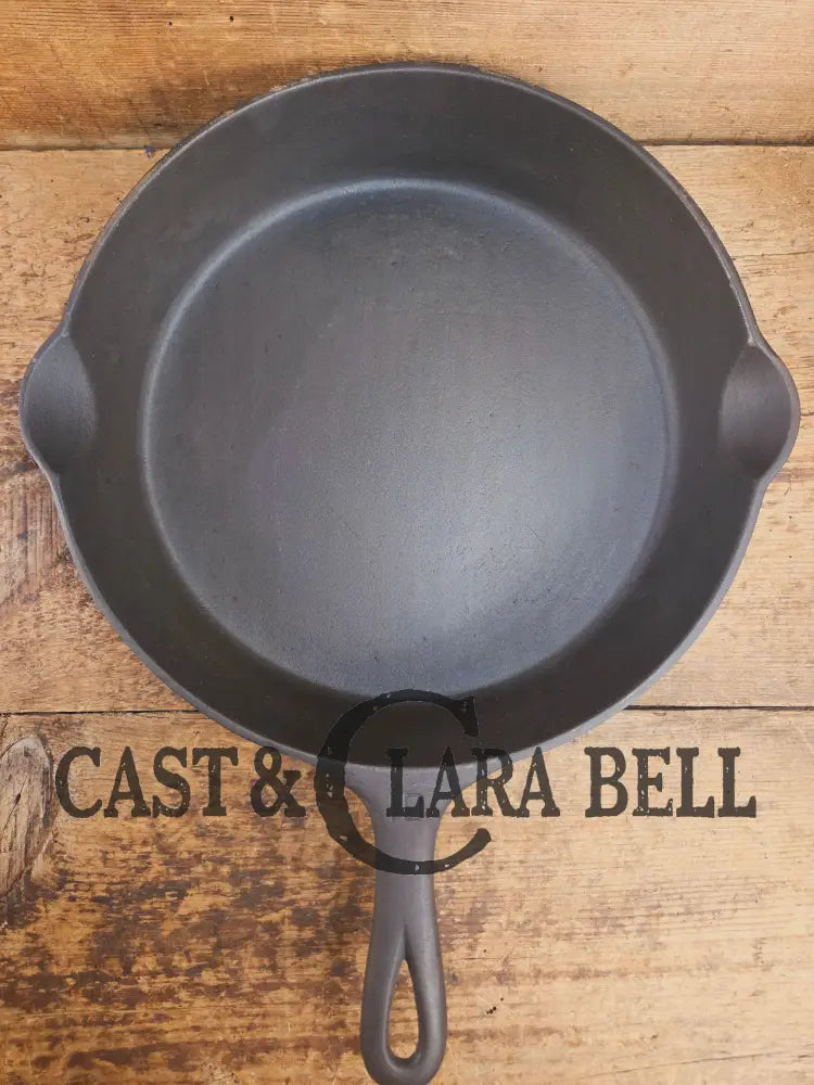 Big 1940βs Griswold #10 Skillet with Small Block Logo and Heat Ring 716 B. Fantastic every day pan Getting harder to