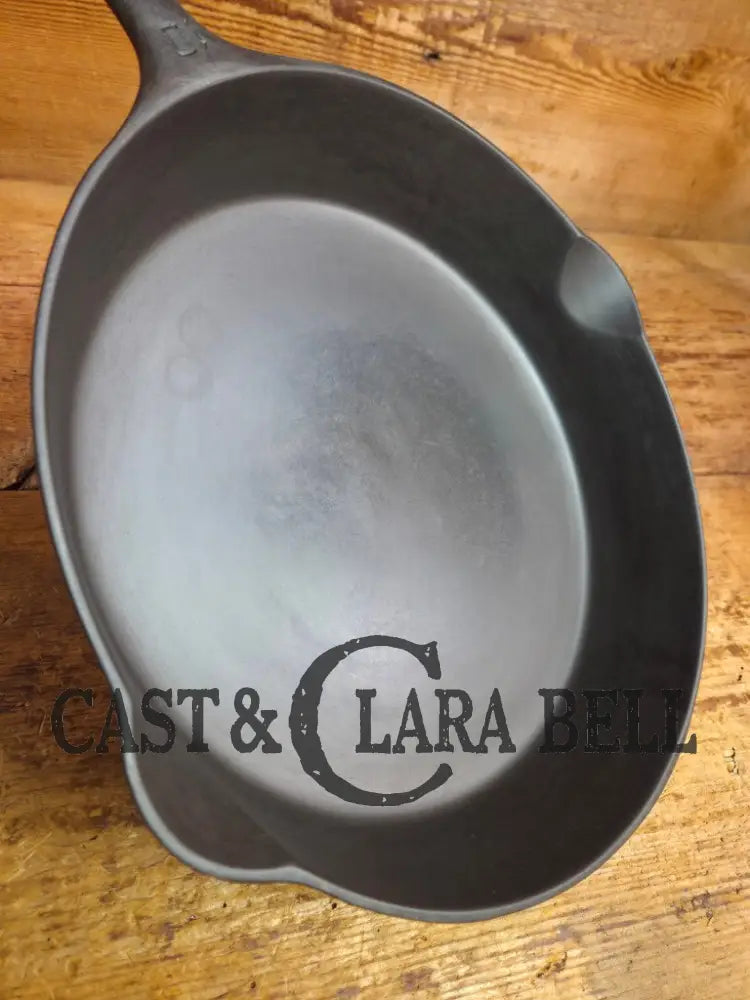 Big 1940’s Griswold #10 Skillet with Small Block Logo and Heat Ring 716 C. Fantastic every day pan Getting harder to