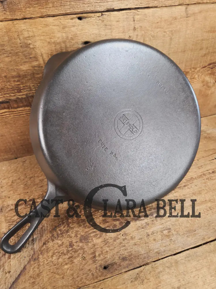 Big 1940’s Griswold #10 Skillet with Small Block Logo and Heat Ring 716 D. Fantastic every day pan Getting harder to