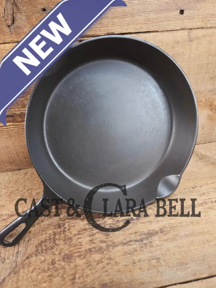 Big 1940’s Griswold #10 Skillet with Small Block Logo and Heat Ring 716 E. Fantastic every day pan Getting harder to