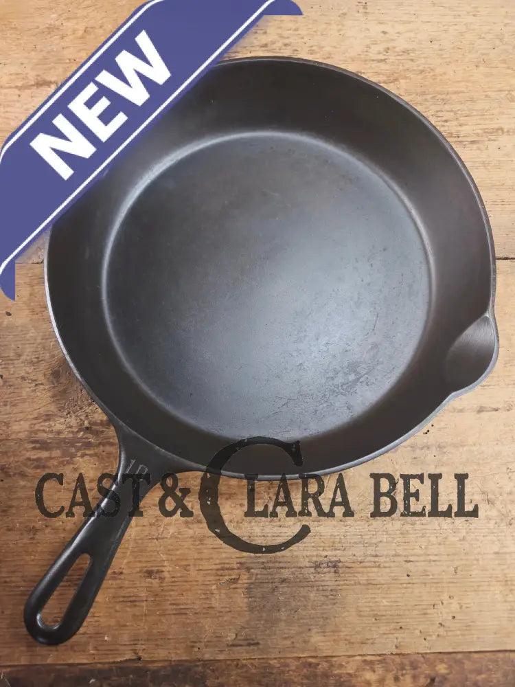 Big 1940’s Griswold #10 Skillet with Small Block Logo and Heat Ring 716 E. Fantastic every day pan Getting harder to