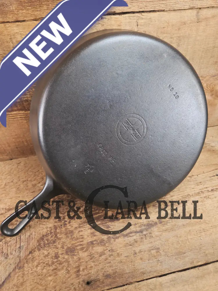 Big 1940’s Griswold #10 Skillet with Small Block Logo and Heat Ring 716 E. Fantastic every day pan Getting harder to