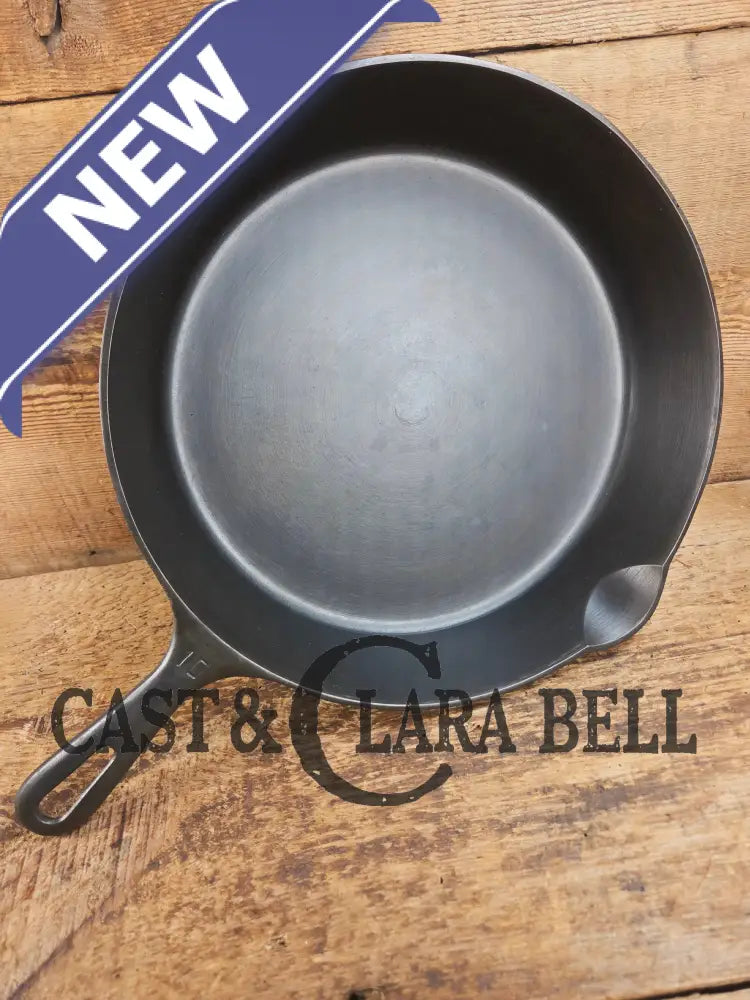 Big 1940βs Griswold #10 Skillet with Small Block Logo and Heat Ring 716 S. Fantastic every day pan Getting harder to
