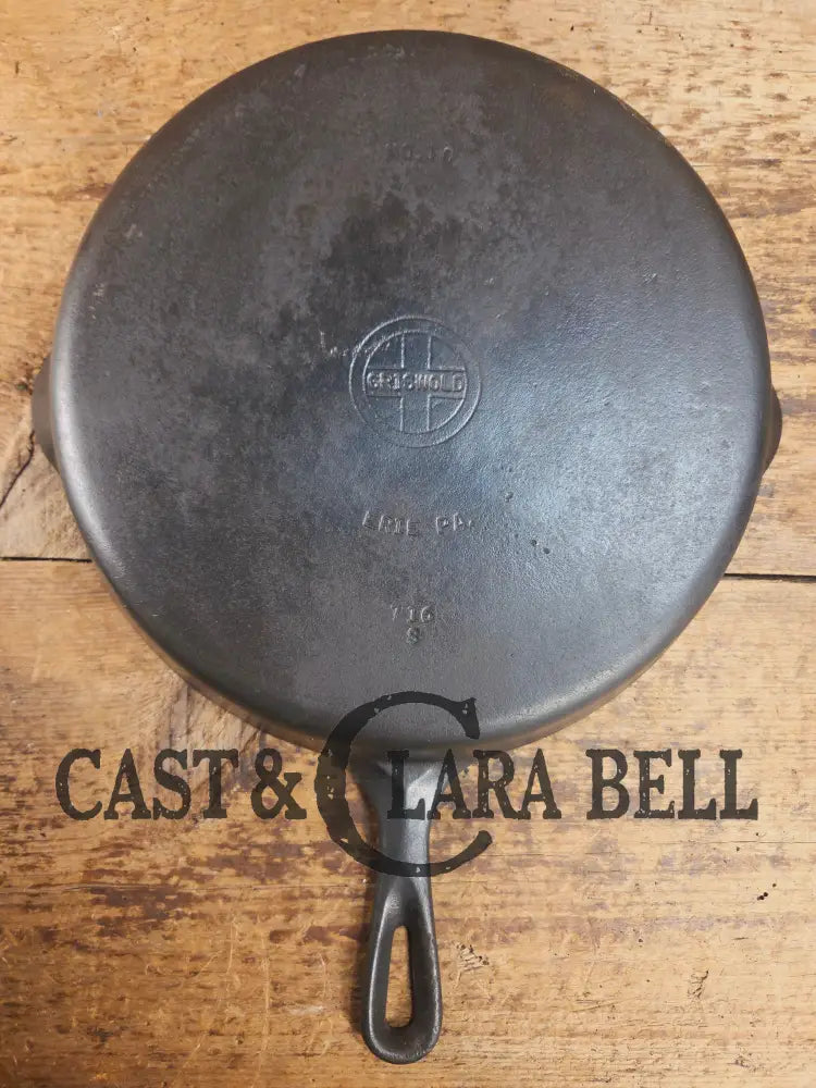 Big 1940βs Griswold #10 Skillet with Small Block Logo and Heat Ring 716 S. Fantastic every day pan Getting harder to