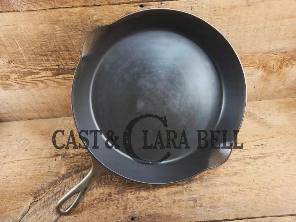 Big Bacon Skillet HTF 1890’s 3rd Series Erie (Griswold) #11 717 B Cast Iron Skillet. Huge!! Skillet