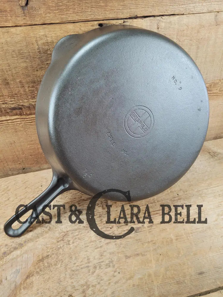 Big beautiful bacon skillet. Griswold #9 Cast Iron Skillet with Small Block Logo 710 C