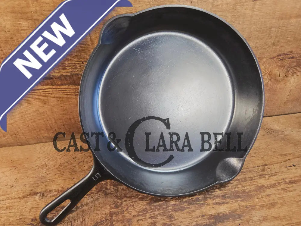 Big beautiful bacon skillet. Griswold #9 Cast Iron Skillet with Small Block Logo 710 H Skillet
