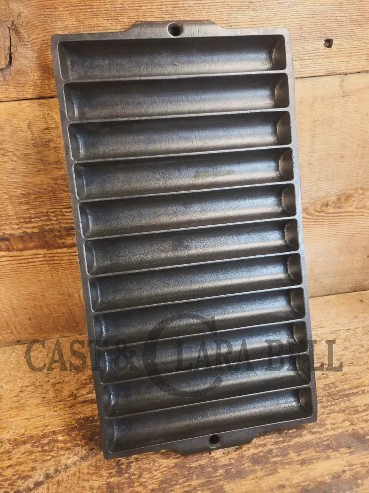 Breadsticks! 1930βs Era Griswold No. 22 Corn Bread Pan 11 cup βErie Penn USA,β 954 L - Bakeware